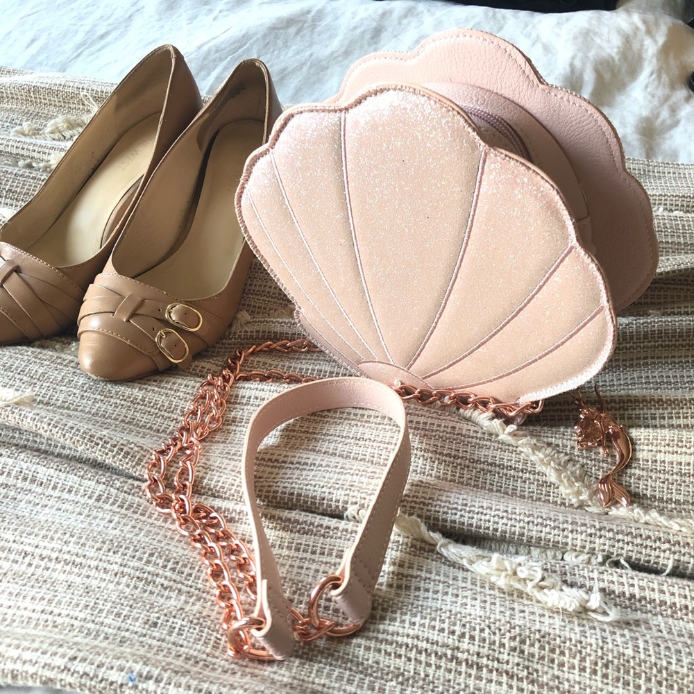 Disney Little Mermaid Pink Shell Purse!